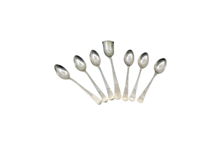 Conjunto seis colheres de café em prata  e pá de açúcar com os cabos canelados.